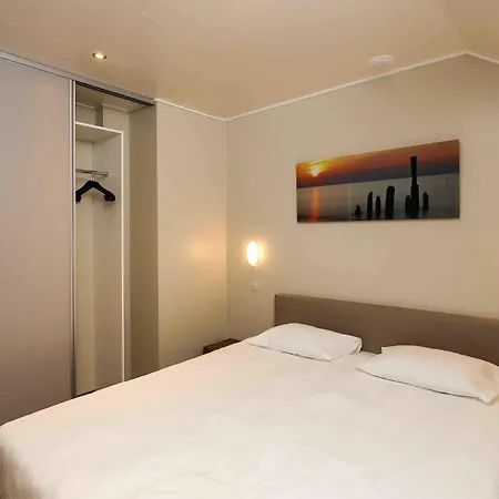 Golden Lakes Village - Type 3 Maximum 6 Personnes Avec Sauna Erpion