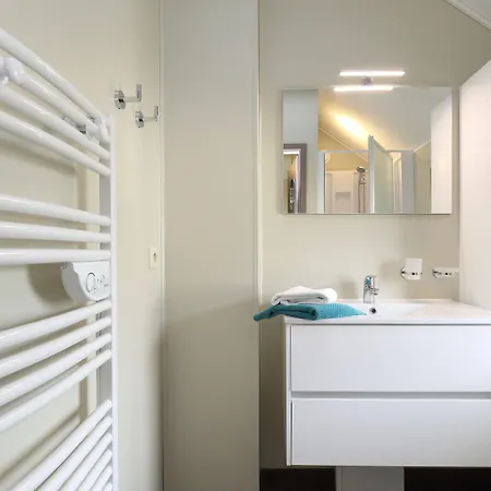 Golden Lakes Village - Type 3 Maximum 6 Personnes Avec Sauna Erpion